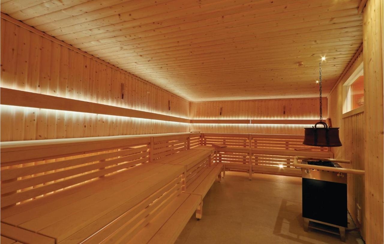 Nice Apartment In Luebeck Travemuende With Sauna エクステリア 写真